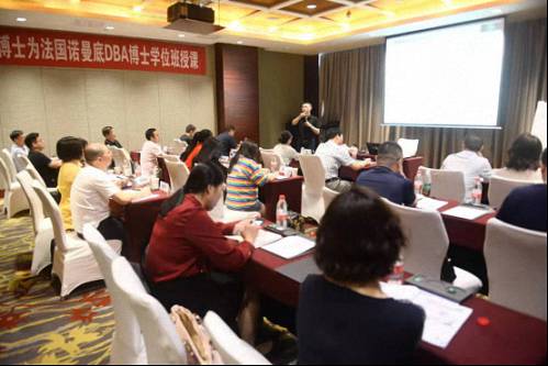 【名師訪談】劉圻教授《商業模式設計與公司價值創造》DBA課程采訪1019.jpg