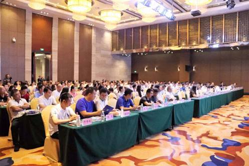 【高管論壇】博海國濟商學院重慶分院暨重慶大學第三十四屆“嘉陵江”高管公開課走進兩江新區！0.jpg