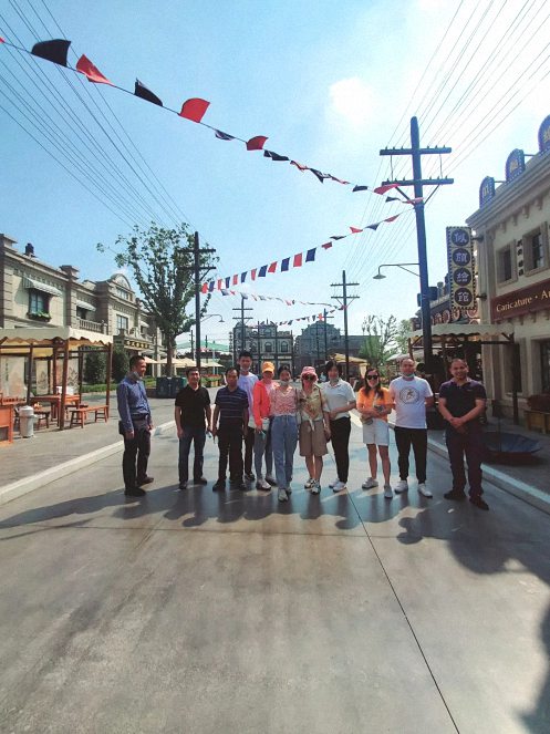 “迎國慶·品夢之藍”贛州總裁20班方特游園之旅圓滿結束999.jpg