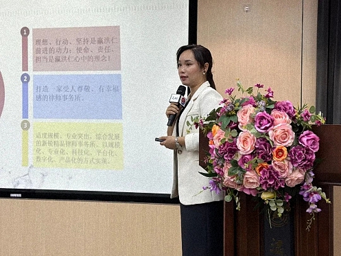 【企業走訪】——江西新商界83班琚冰同學所在單位江西瀛洪仁律師事務所260.jpg