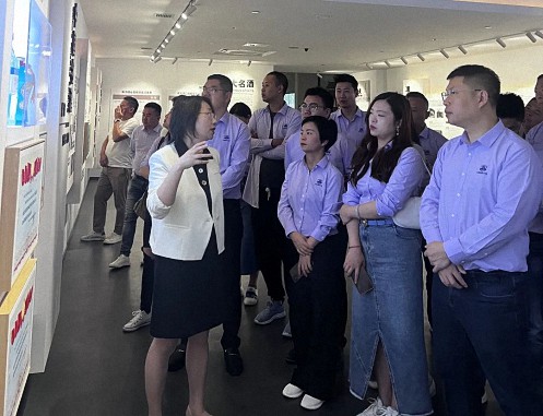【企業走訪】——贛州新商界企業家前往江蘇洋河股份學習考察1388.jpg