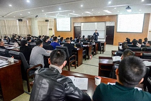 【教學預告】江西新商界高級管理研修班5月26日-28日翟新兵教授《戰略性人力資源管理》課程420.jpg