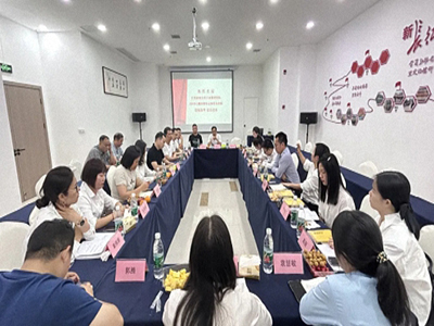 贛州教學點全體老師赴江西新成通科技有限公司交流學習