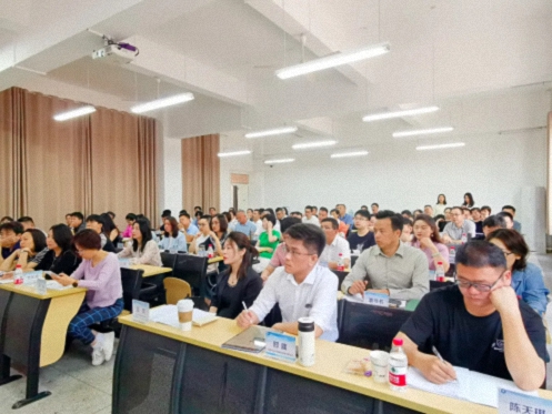 【課程回顧】湖北分院4月27日潘誠教授《民營企業逆境突圍與轉型創新》178.jpg